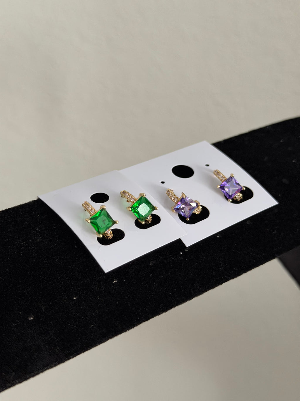 GEMSTONE NOSE RINGS