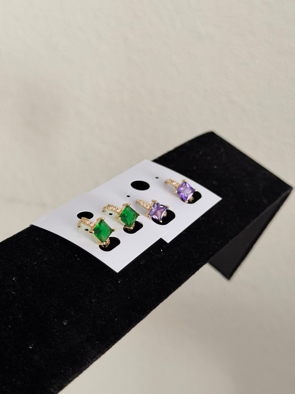 GEMSTONE NOSE RINGS